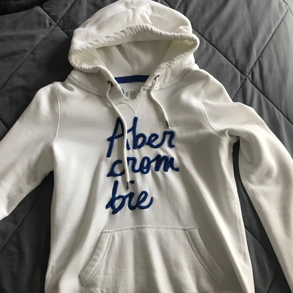 White Abercrombie and Fitch sweater